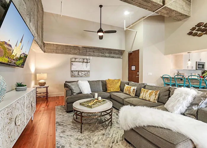 Upscale Condos And Penthouses Close To Canal And Bourbon St